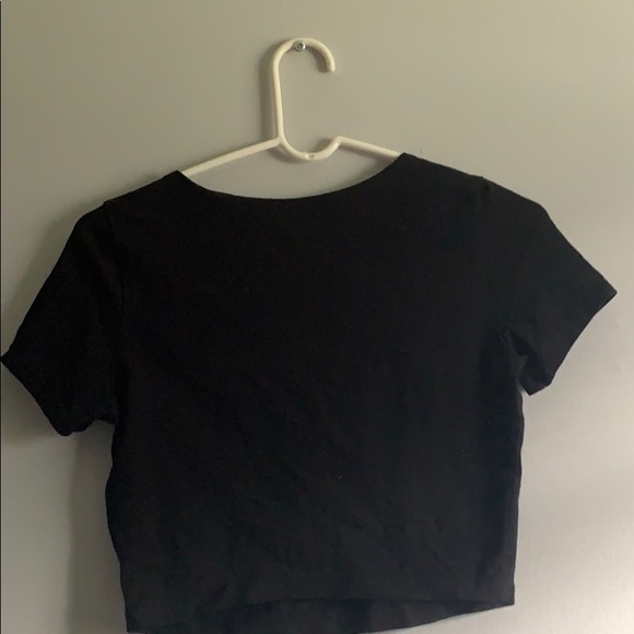 Black crop top - Picture 2 of 3